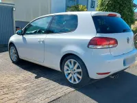 Gebraucht VW Golf VI 122 PS (89 kW) 2010 Weiß Kleinwagen