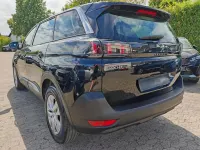 Gebraucht Peugeot 5008 131 PS (96 kW) 2022 Schwarz SUV