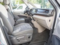 Gebraucht VW Multivan Style 150 PS (110 kW) 2024 Silber Van