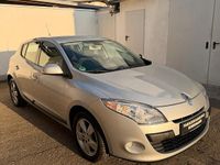 Gebraucht Renault Mégane 110 PS (80 kW) 2011 Silber Limousine