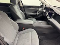 Gebraucht VW Passat Business 204 PS (150 kW) 2024 Black metallic Kombi