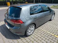 Gebraucht VW Golf VII Highline 150 PS (110 kW) 2019 Grau Limousine