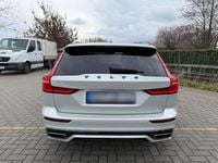 Gebraucht Volvo V60 R-Design 150 PS (110 kW) 2020 Grau Kombi