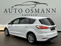Gebraucht Ford S-MAX Titanium 241 PS (177 kW) 2018 Frostweiã Van / Kleinbus