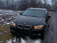 Gebraucht BMW 320 180 PS (132 kW) 2010 Schwarz Kombi