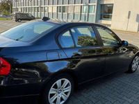 gebraucht BMW 320 320 i Aut.