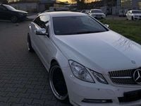 Gebraucht Mercedes E200 184 PS (135 kW) 2012 Weiß Coupé