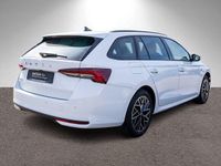 Gebraucht Skoda Octavia Selection 116 PS (85 kW) 2025 Bila moon/moon white Kombi