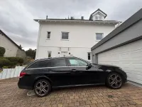 Gebraucht Mercedes E220 170 PS (125 kW) 2015 Schwarz Kombi