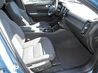 Używany Volvo XC40 Ultimate 169 kW (231 KM) 2024 Niebieski SUV