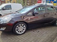 Gebraucht Opel Astra Design Edition 200 PS (147 kW) 2011 Braun Limousine