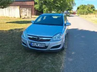 Gebraucht Opel Astra Innovation 90 PS (66 kW) 2009 Silber Limousine