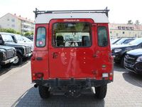 Gebraucht Land Rover Defender 122 PS (89 kW) 1999 Rot (metallic) Kombi