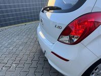 Gebraucht Hyundai i20 2014 Weiß Kleinwagen