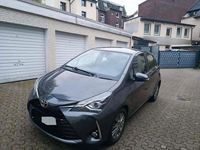Gebraucht Toyota Yaris Comfort 111 PS (81 kW) 2018 Grau Limousine