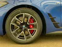 Neu BMW i4 Comfort Edition 250 kW (340 PS) 2026 M portimao blau metallic Limousine