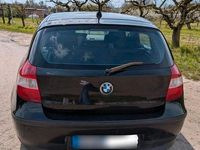 Gebraucht BMW 118 122 PS (89 kW) 2006 Schwarz Kleinwagen