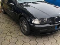 Gebraucht BMW 318 118 PS (86 kW) 2001 Schwarz Limousine