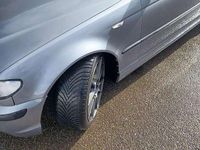 Second-hand BMW 318 143 CP (105 kW) 2004 Gri Berlinǎ