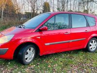 Gebraucht Renault Grand Scénic II Avantage 113 PS (83 kW) 2004 Rot Van / Kleinbus