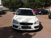 Gebraucht Ford Focus 116 PS (85 kW) 2005 Weiß Kombi