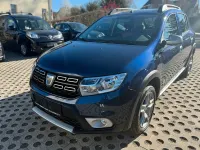 Używany Dacia Sandero Stepway 90 KM (66 kW) 2017 Niebieski Hatchback