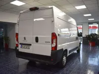 Gebraucht Peugeot Boxer 140 PS (102 kW) 2023 Weiss icy Van