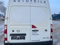 Gebraucht Opel Movano 131 PS (96 kW) 2018 Weiß Van / Kleinbus