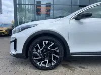 Neu Kia XCeed Spirit 140 PS (102 kW) 2025 (hw2) deluxe white m SUV