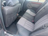 Second-hand Mercedes E300 1992 Berlinǎ