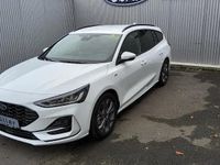 Gebraucht Ford Focus ST-Line 125 PS (91 kW) 2024 Lackierung frostweiá Limousine