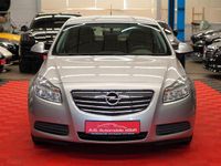 Gebraucht Opel Insignia Selection 116 PS (85 kW) 2009 Argonsilber/sovereign/switchbl Limousine