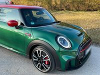 Gebraucht Mini John Cooper Works 231 PS (169 kW) 2023 Grün Kleinwagen