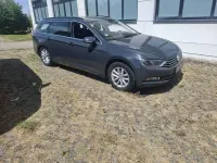 Gebraucht VW Passat Trendline 150 PS (110 kW) 2018 Grau Kombi