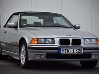 Gebraucht BMW 328 Cabriolet 193 PS (141 kW) 1997 Arctic silber Cabrio