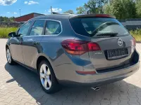 Gebraucht Opel Astra 140 PS (102 kW) 2011 Grau Kombi