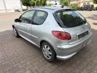 Gebraucht Peugeot 206 90 PS (66 kW) 2006 Silber Kleinwagen