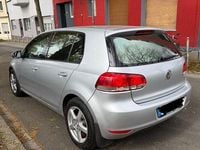Gebraucht VW Golf VI 102 PS (75 kW) 2009 Silber Kleinwagen