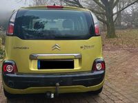Gebraucht Citroën C3 Picasso Attraction 95 PS (69 kW) 2010 Grün Van / Kleinbus
