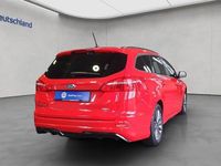 Second-hand Ford Focus ST 140 CP (102 kW) 2018 Roșu Break