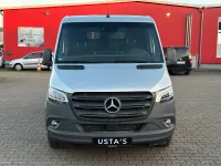Gebraucht Mercedes Sprinter 163 PS (119 kW) 2021 Silber Van
