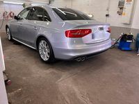 Gebraucht Audi A4 S-Line 177 PS (130 kW) 2015 Silber Limousine