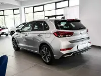 Neu Hyundai i30 Advantage 115 PS (84 kW) 2025 Silber Limousine