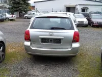 Gebraucht Toyota Avensis Sol 129 PS (94 kW) 2005 Silber Kombi