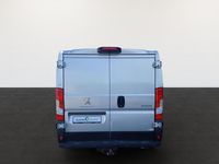 Gebraucht Peugeot Boxer 163 PS (119 kW) 2019 Chronos silber Van