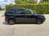 Gebraucht VW Touran Basis 116 PS (85 kW) 2004 Schwarz Van / Kleinbus