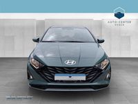 Neu Hyundai i20 Select 101 PS (74 kW) 2025 Grün Limousine