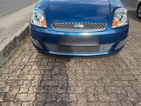 Używany Ford Fiesta 70 KM (51 kW) 2007 Niebieski Hatchback