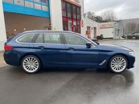 Gebraucht BMW 540 Luxury Line 320 PS (235 kW) 2018 Mediterranblau Kombi