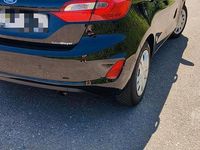 Gebraucht Ford Fiesta 101 PS (74 kW) 2018 Schwarz Kleinwagen